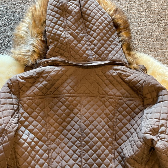 Ivanka Trump Brown Polyester Faux Fur Hood Zip Quilted Hooded Jacket Coat - Picture 16 of 16